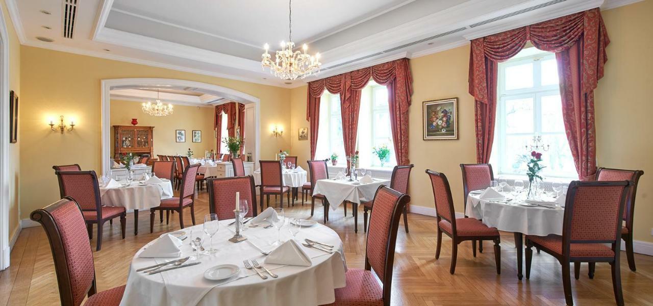 Castle Hotel Grof Degenfeld Superior Tarcal Eksteriør billede